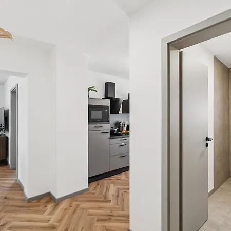 At Weinmeister - Talpark - 2-zimmer Am Kurpark & Reha-zentrum شقة باد سالزفلن